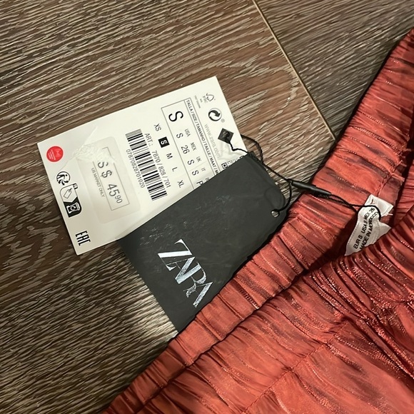 ❣️NWT Zara red shiny straight leg pants sheer lingerie vacation flowy small - Picture 4 of 14